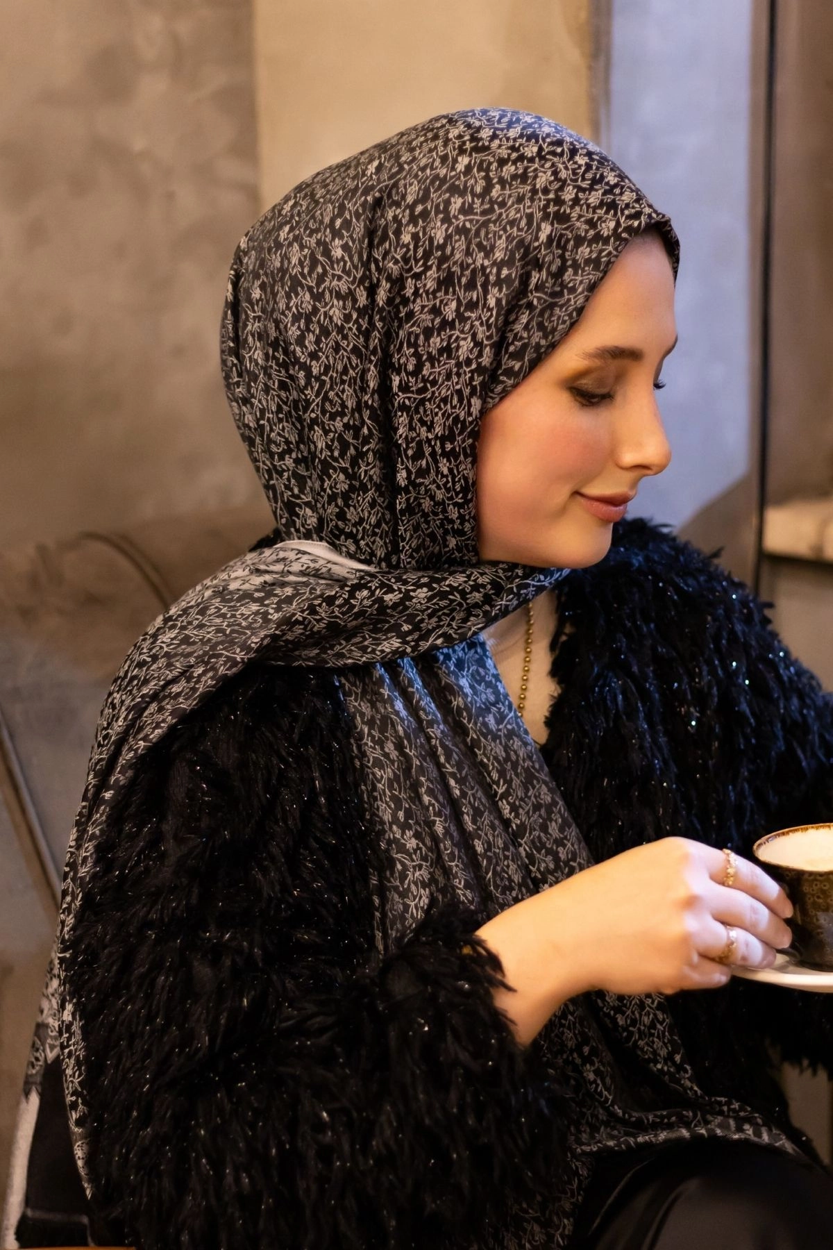 Çiçek Desenli Çift Traflı Kaşmir Şal Kadın Siyah