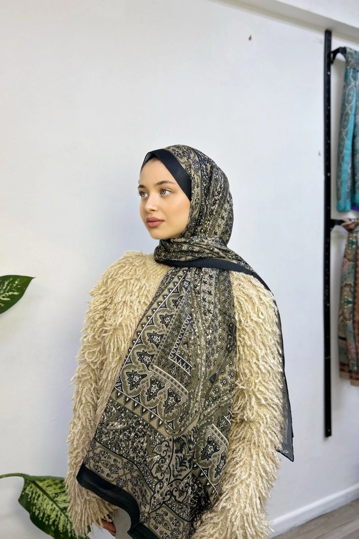 Etnik Desenli Şal Kadın Siyah Etni̇k