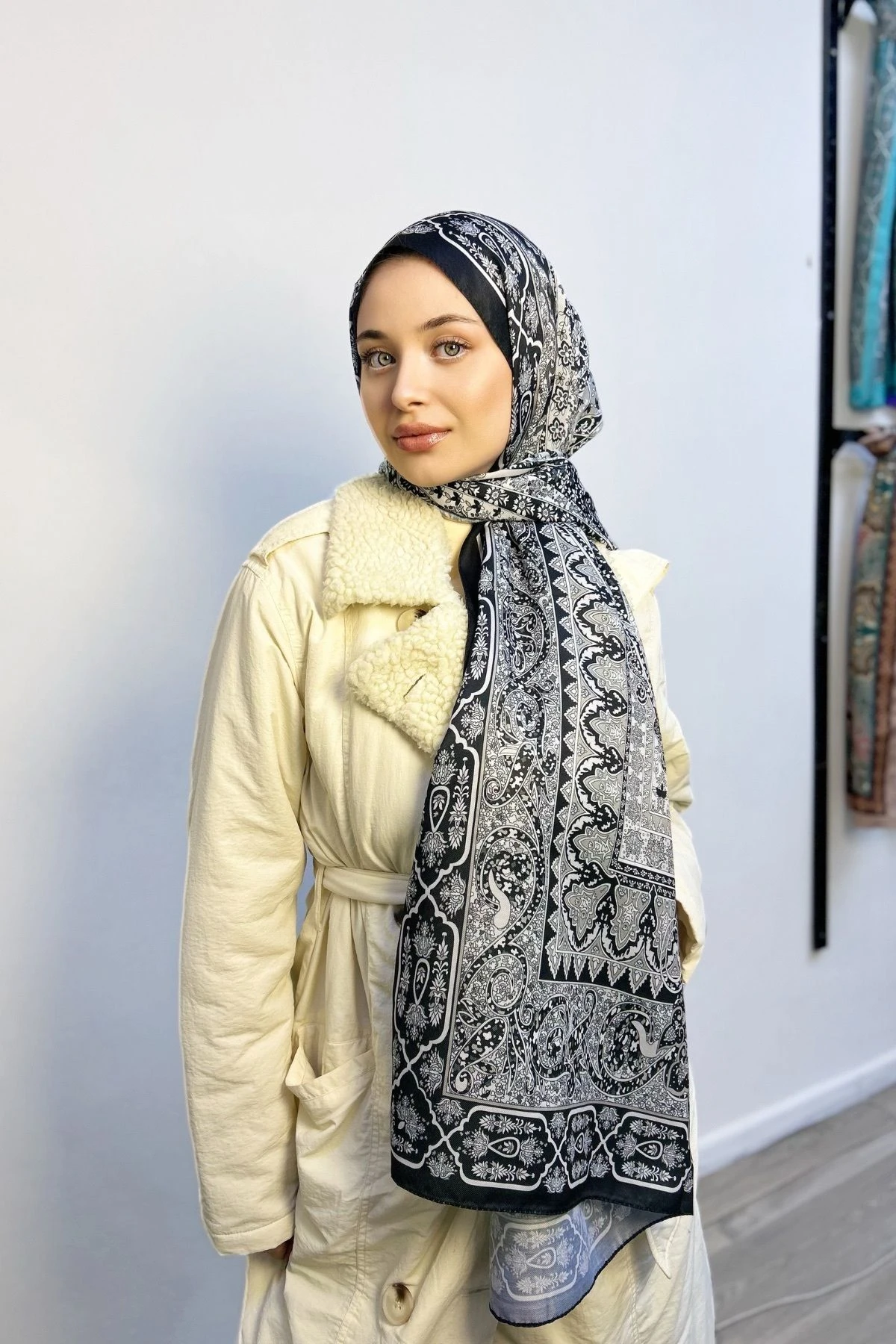Etnik Desenli Şal Kadın Siyah Gri Etni̇k