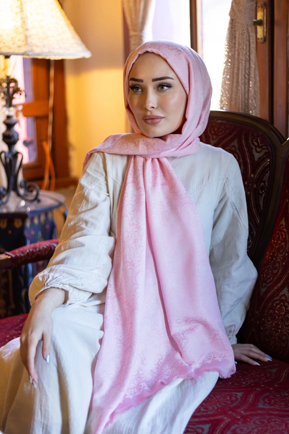 Hürrem Desenli̇ Çi̇ft Tarafli Şal Pembe