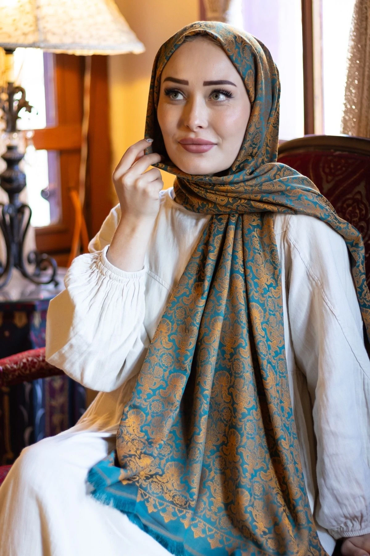 Hürrem Desenli̇ Çi̇ft Tarafli Şal Mavi 401