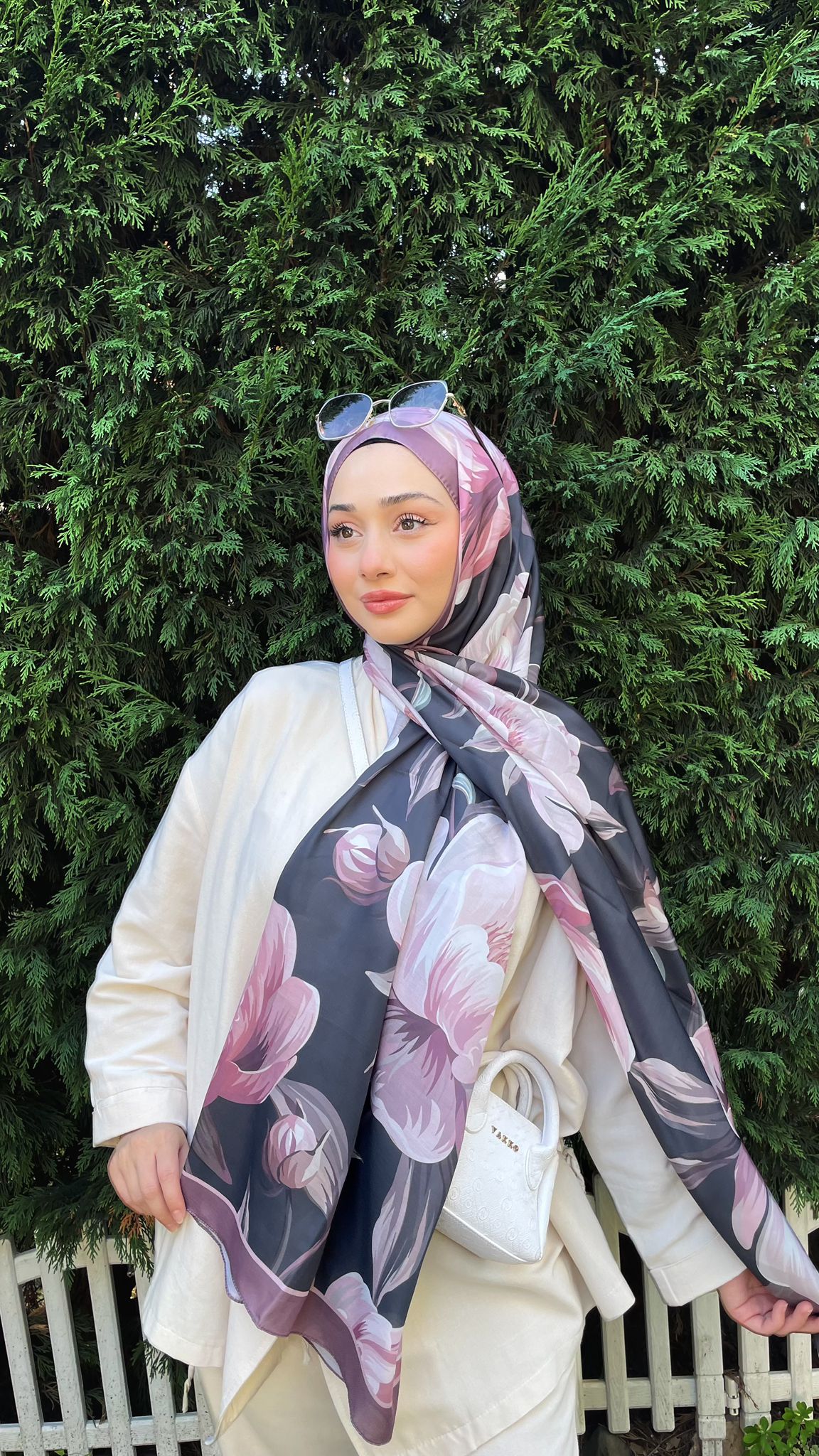 Çiçek Desenli Soft Pamuk Şal